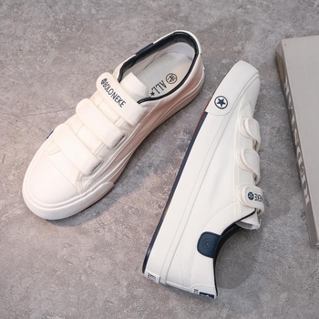 Vīriešu audekla apavi, korejiešu stilā, ikdienas sporta apavi, universāli skolas apavi ar līplentes aizdari, baltas pavasara sporta apavi, apavi pāriem.