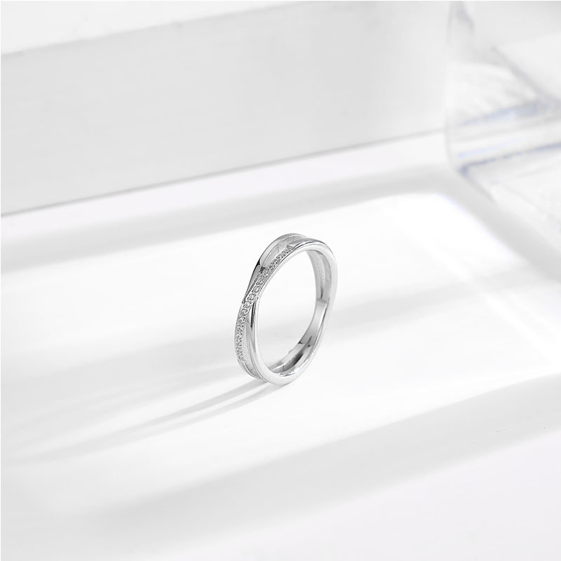 Naiste titaanterasest sõrmus ristatud kõrvarõngastega Jaapani ja Korea stiilis, ainulaadne disain, tipptasemel roostevabast terasest sõrmus, moodne aksessuaar.