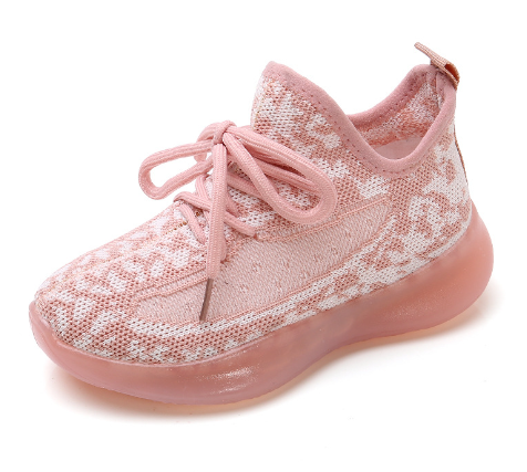 Moodsad paeltega laste tossud tüdrukutele