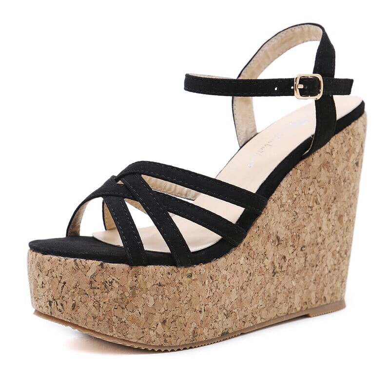 Μοντέρνα γυναικεία πέδιλα με πλατφόρμα 8,5 cm