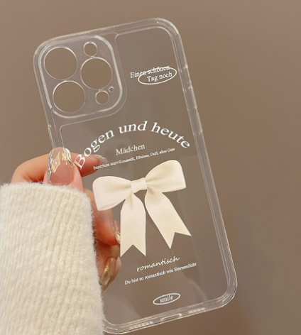 Läbipaistev silikoonist ümbris paelaga iPhone`ile