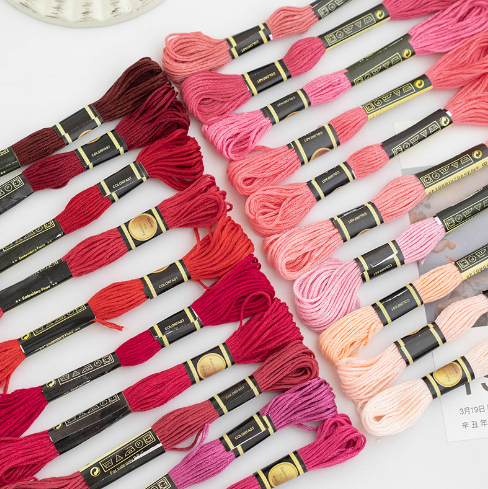 Kõik 447 vikerkaarevärvi tikkimisniidi pakk 100% pika klambriga Egiptuse puuvillast ristpistes niit, 8 meetrit 6 haru