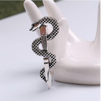 Hanreshe Surgeon Caduceus Medical Brooch Pins Snake Stick Scalpel Модерен ревер Медицински бижута Аксесоари за лекари Медицински сестри