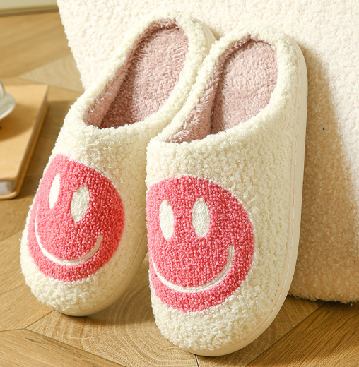 Moterys Pradžia Žiemos šlepetės Šypsena Veidas Širdis Akis Stilius Pūkuotas namas Mielas spaudinys Dovana Vilna Plokšti Moterys Kambariniai Batai