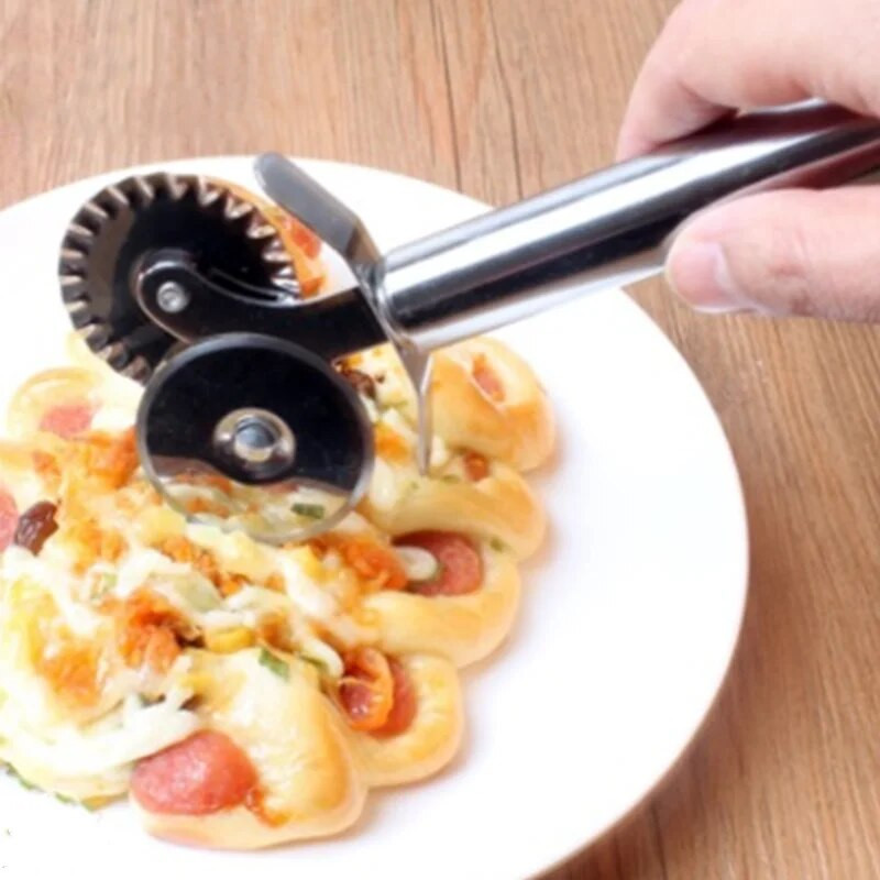 1 vnt Dvigubo ritinio picos nerūdijančio plieno peilis makaronų pjaustyklė Makaronų makaronų apvali nėrinė picos rato virtuvės įrankiai