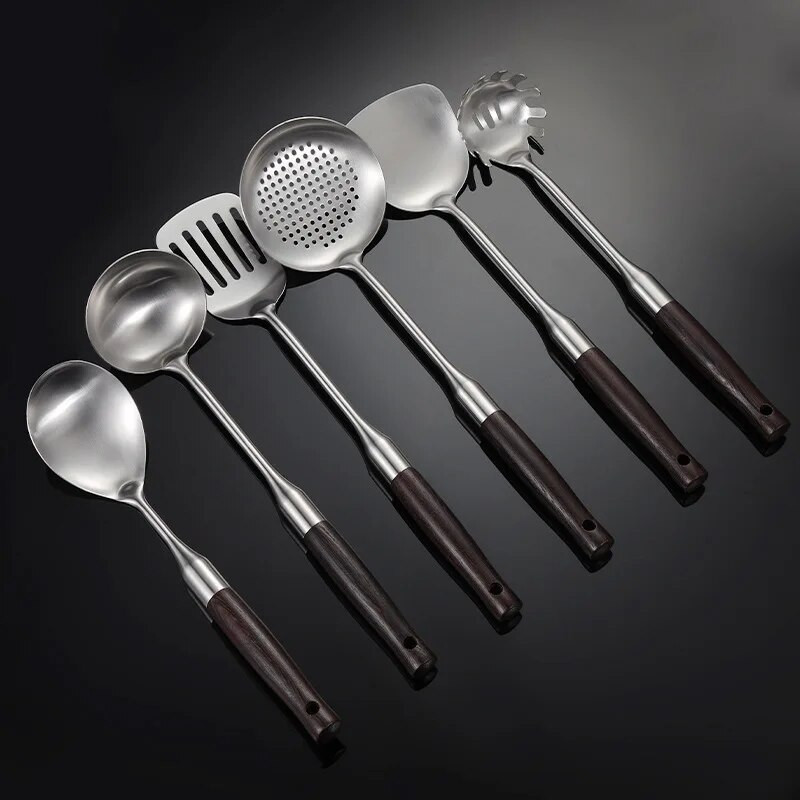 Natūralios medinės rankenos nerūdijančio plieno virtuvės reikmenų rinkiniai ryžių šaukštas kaušelis kiaurasamtis Mentele grandiklis Viso aptarnavimo maisto gaminimo įrankiai