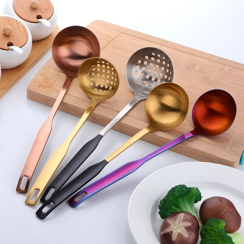 2 db/Szett rozsdamentes acél főzőeszköz készlet matt lengyel hosszú nyelű leveses merőkanál szűrőszűrő szűrőedény Konyhai edények étkészlet