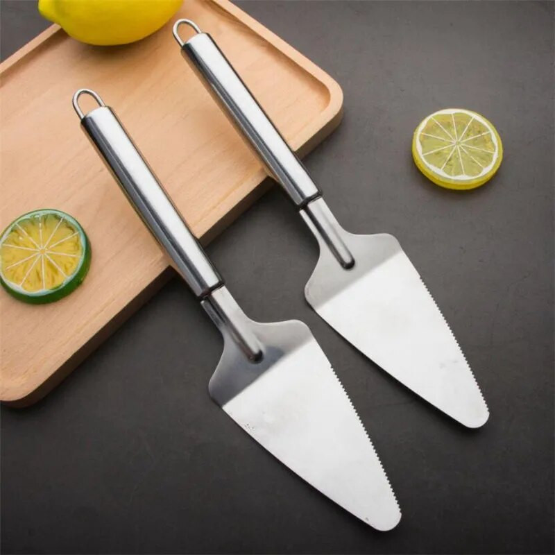 1 vnt sutirštinto nerūdijančio plieno dantytais kraštais pyrago serverio peilių pjaustytuvas pyrago picos kaušelis torto mentelė grandiklis kepimo įrankis
