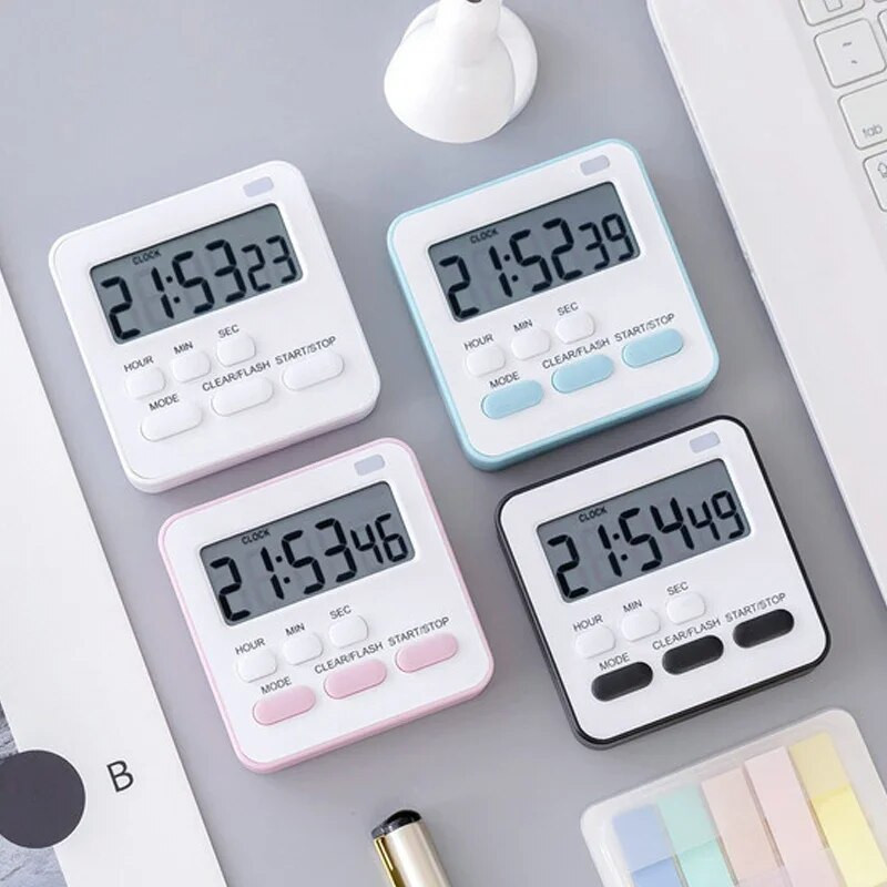 Vilkuva tulega taimeriga toiduvalmistamise köök, spordi õppemäng koos magnetilise äratuskellaga