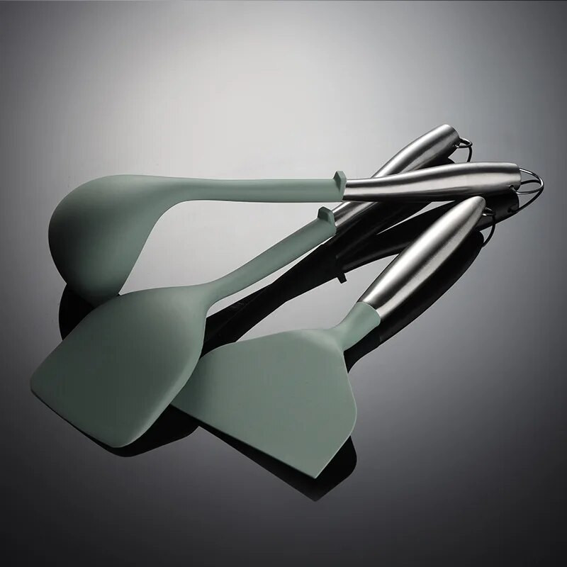 Незалепващ силиконов комплект кухненски прибори за готвене Лопатка Лъжица за супа Плоска лопата Дръжка от неръждаема стомана Кухненски инструмент за готвене