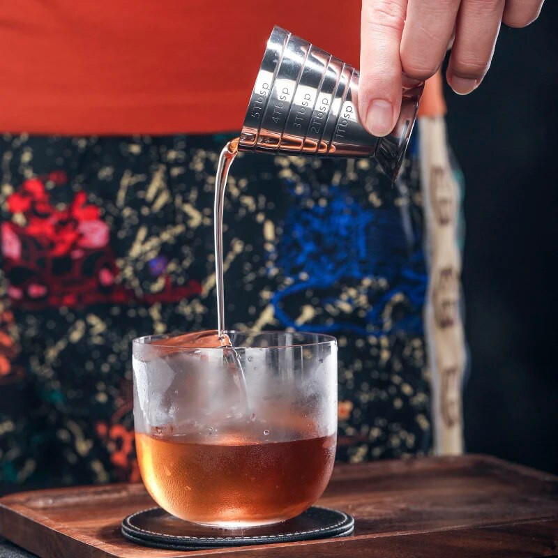 Alati za mjernu šalicu u japanskom stilu. Alat za šipku za mjerenje koktela