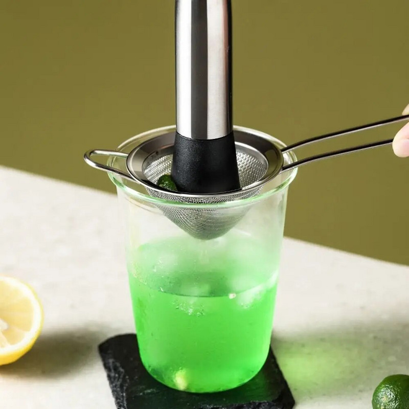 1 db Finom hálós szitaszűrő rozsdamentes acél koktélszűrő ételszűrő teaszűrő kávészűrő hosszú nyéllel