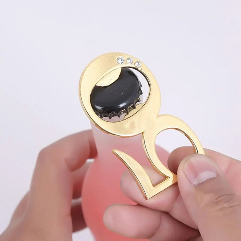 Zlatni 50-godišnji ručni otvarač za boce Kreativni digitalni suvenir od legure cinka Birthday Party pokloni Alat za otvaranje boca