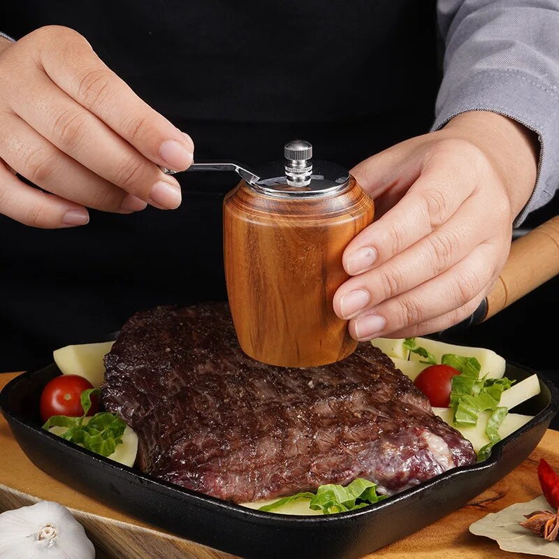 Medienos druskos pipirų malūnėlis, rankinis mini keraminis malūnėlis pipirų ir druskos plaktuvai Daugiafunkcis malūnėlis kepsninės virtuvės įrankiai
