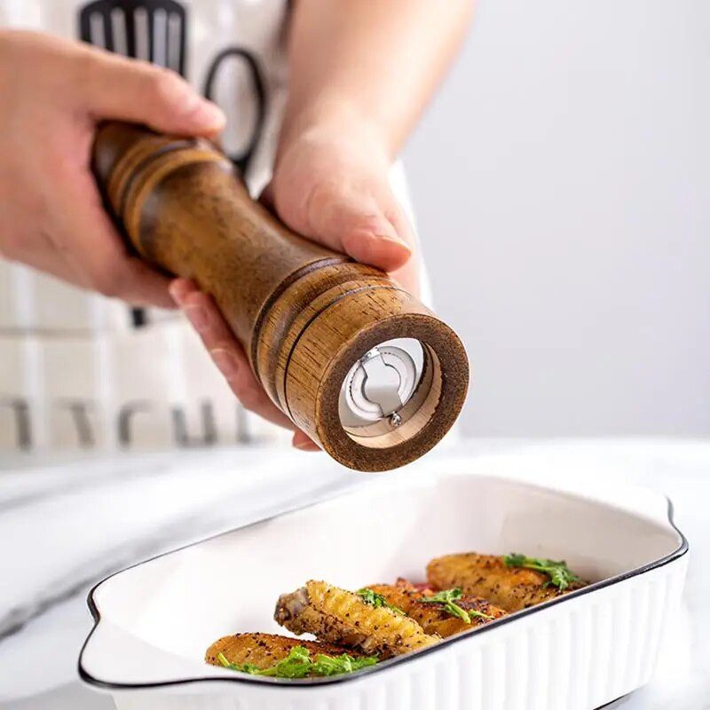 Druskos ir pipirų malūnėlių masyvo medienos pipirų malūnėlis su stipriu reguliuojamu keraminiu pipirų malūnu 5 colių 8 colių 10 colių – virtuvės maisto ruošimo įrankiai