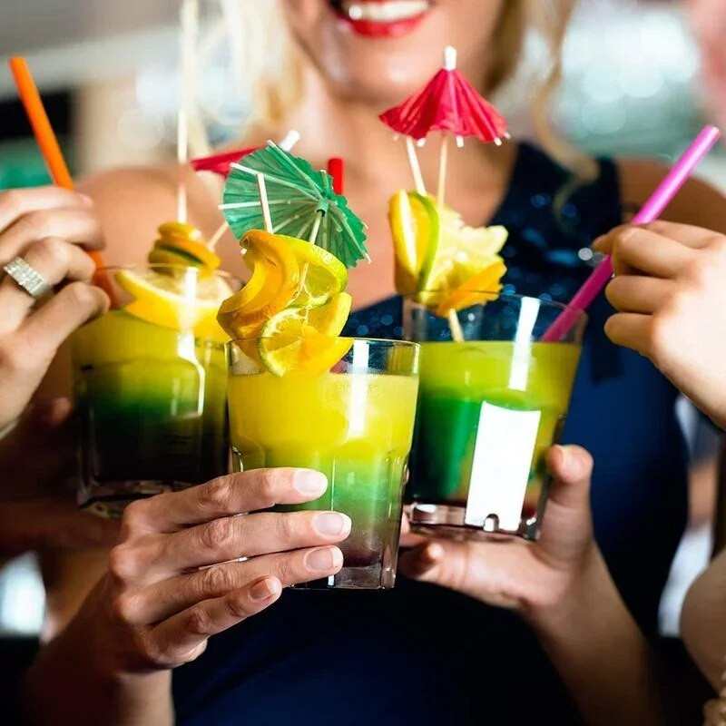 100PCS jednokratne slamke za piće Višebojni MilkTea Milkshake sok Plastične slamke Bar Piće Ljetna zabava Dodaci za vjenčanje