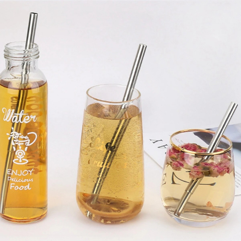 Újrafelhasználható teleszkópos szívószálak kefével 304 rozsdamentes acél szívószálak koktél söritalokhoz Fém szívószálak bár ivóedények