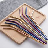 Újrafelhasználható fém szívószálak 304 rozsdamentes acél szívószálak Környezetbarát hajlított egyenes italok szívószálak koktéltejhez