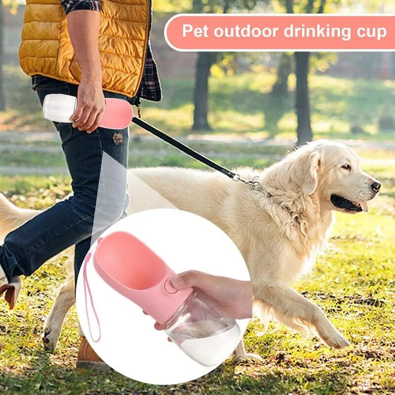 2 viename naminių gyvūnėlių vandens butelis Nešiojamas nepralaidus naminiams gyvūnėliams lydintis puodelis šunų kelionių vandens butelis vaikščiojant geriamojo maisto dubenėlio reikmenys