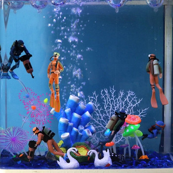Декорации от смола за аквариум Плаващ водолаз с прозрачна топка и въдица