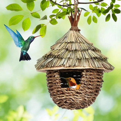 Птици Висящи тревни колиби Очарователно декоративно колибри Гнездо Къща за градински двор Аксесоари за декор на морава