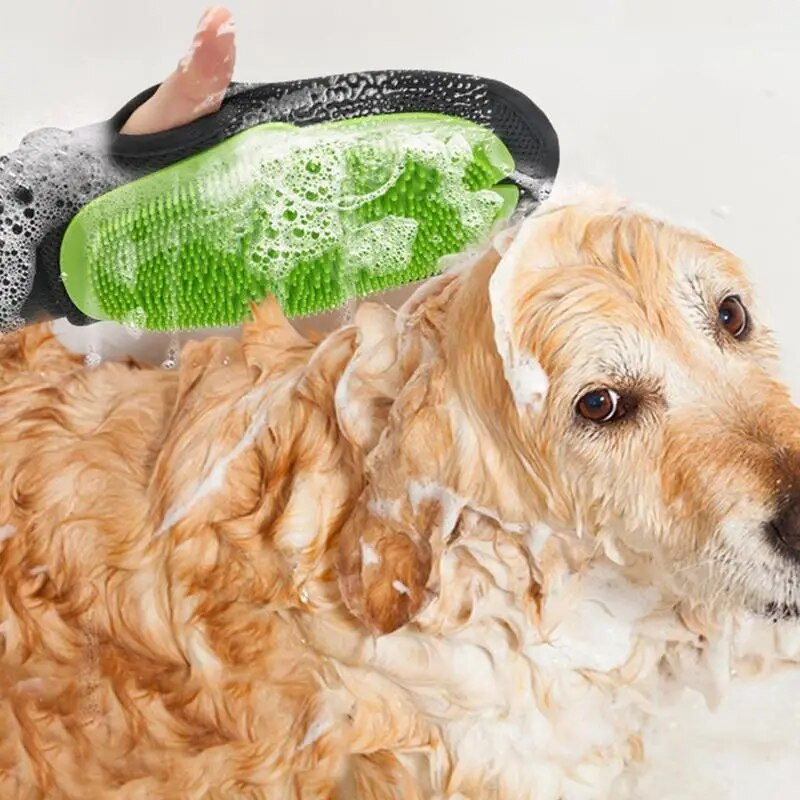 Kačių plaukų pirštinės ir naminių gyvūnėlių kailių šalinimo pirštinės Kačių šunų priežiūros pirštinių šepetys, skirtas plaukų slinkimui.