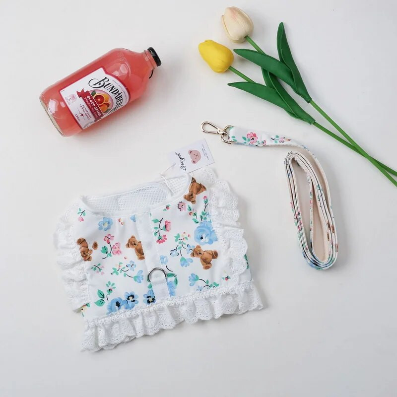 Kutya macska hám póráz készlet Állítható csipke virágos kisállat hám mellény Aranyos kiskutya kutya hercegnő ruha szoknya sétáló ólom chihuahua