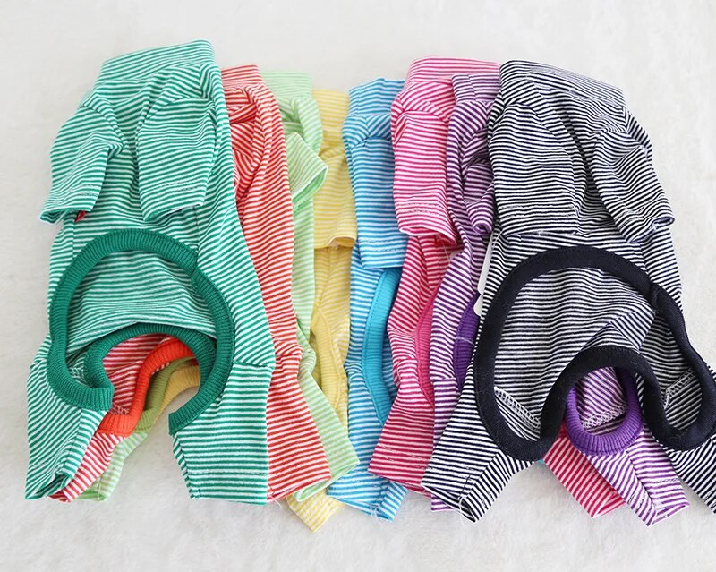 Rudens ir žiemos dryžuota spauda medvilnė plona aštuonių spalvų Keturių kojų šunys pižamos naminių gyvūnėlių drabužiai šunų drabužiai pižamos kamai