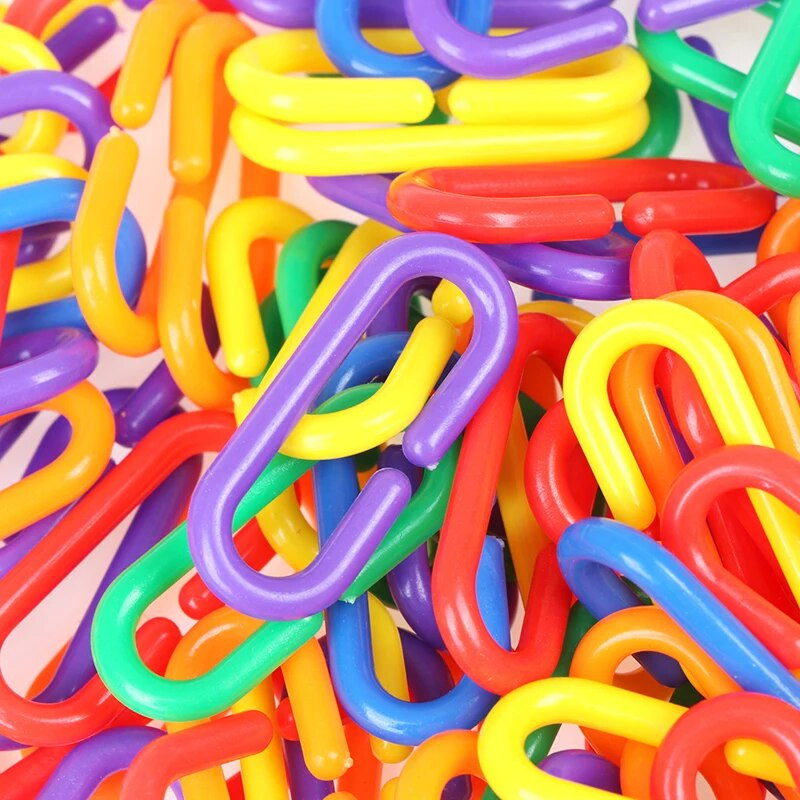 50 DB/tétel Műanyag papagáj játékok C-kapcsok Horgok Lánc C-kapcsok Cukorsikló Patkány Papagáj Madár Játék alkatrészek Papagáj madarak Kiegészítők