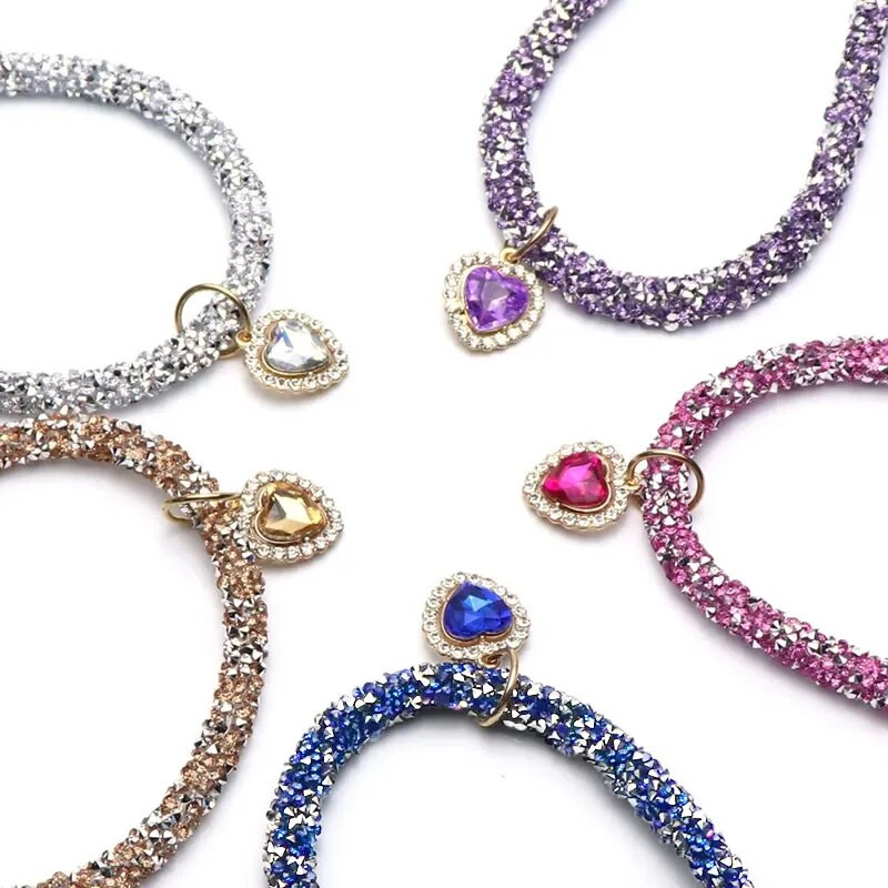 Guler de lux pentru pisici din cristal strălucitor cu pandantiv cu pietre prețioase inimă, colier cu stras reflectorizant pentru pisici, accesorii pentru cățeluși