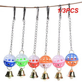 1/3 vnt. Paukščių papūgos žaislas Spalvoti paukščių siūbavimo žaislai su varpeliu kabančiu žaisliuku, skirtu papūgėlėms.