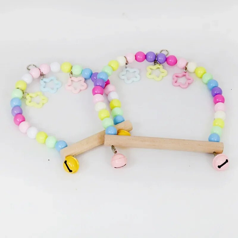 Natūralios medinės papūgos sūpynės žaislas papūgas paukščiai spalvingi karoliukai paukščių reikmenys varpeliai žaislai ešeriai kabantys sūpynės narvas naminiams gyvūnėliams