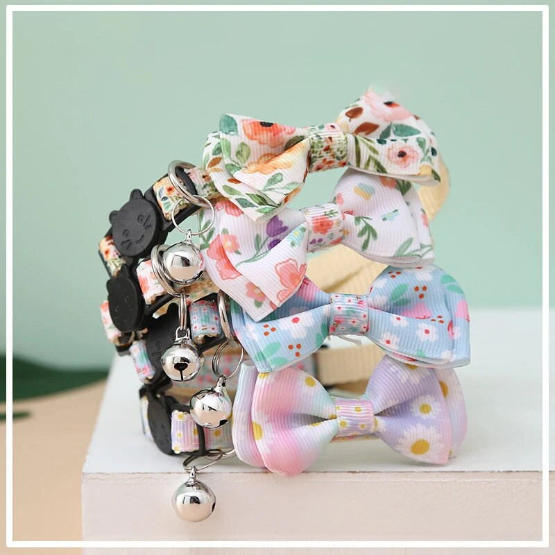 Reguliuojami kačių antkakliai su varpeliu, mielas spausdintas šuniuko antkaklis, patvarus katėms ir šuniuko kaklo aksesuarai