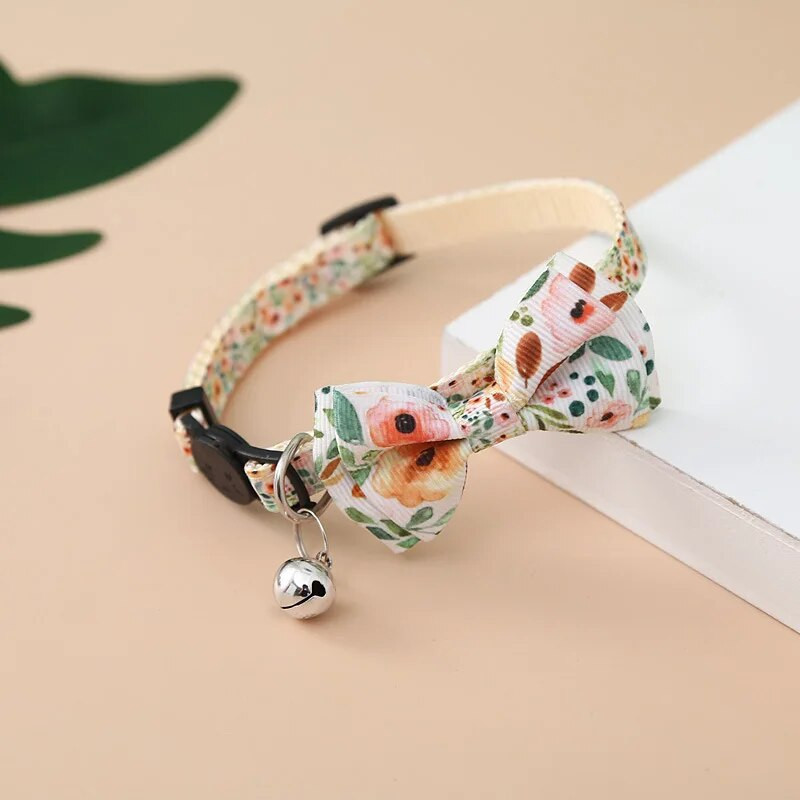 Reguliuojami kačių antkakliai su varpeliu, mielas spausdintas šuniuko antkaklis, patvarus katėms ir šuniuko kaklo aksesuarai
