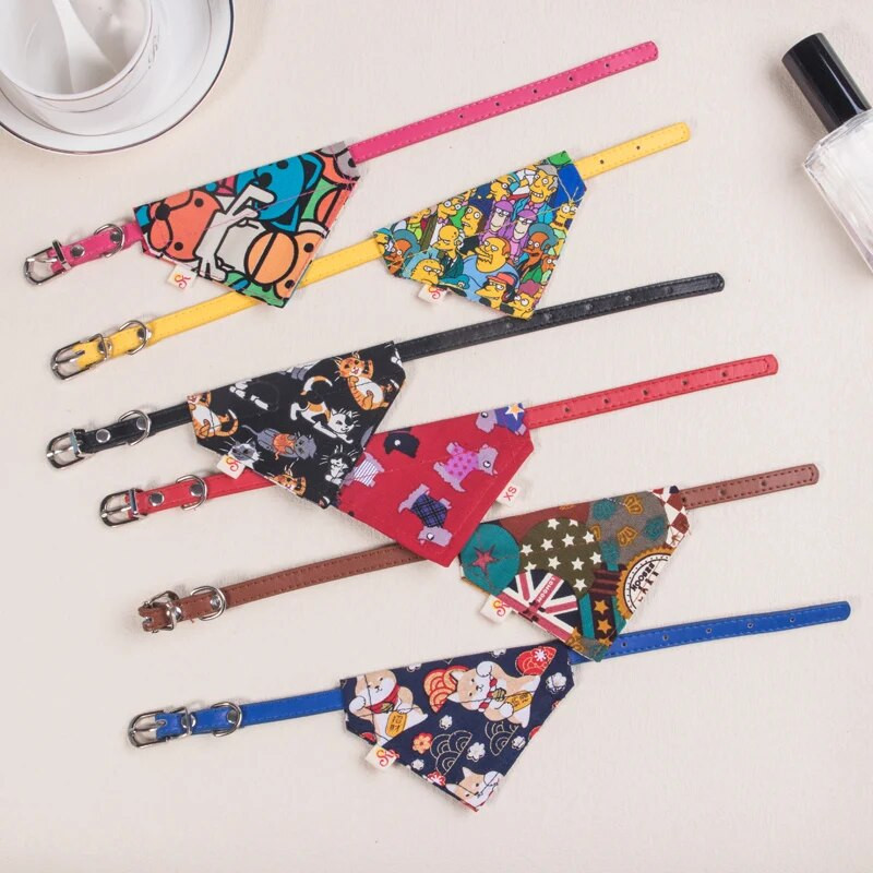 Naminių kačių antkaklis PU odinis mažas šunų šalikas Reguliuojamas šuniukų katės Kaklo skarelė trigonė Naminių gyvūnėlių antkakliai Priedai katės kaklelio antkaklis