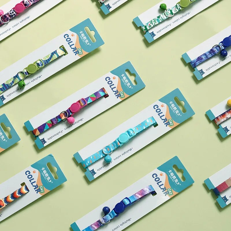 Gyvūno antkaklis Spalvinga gėlėmis marginta katės antkaklis Reguliuojamas apsauginis su varpelio vėriniu, skirtas kačių šuniukui, mažam šuniui, augintinio priedai