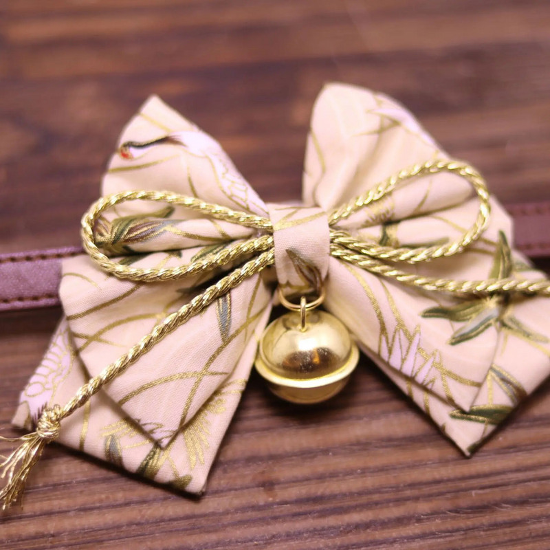 Naminių gyvūnėlių peteliškė su varpeliu kačių šunų antkakliai, odiniai spausdinti lanko mazgai, reguliuojama apykaklė Gato peteliškė mažų ir vidutinių šunų kačių priedams