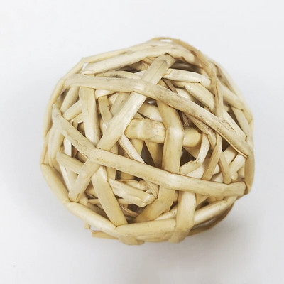 Naujas natūralaus rotango kamuoliukas 7 cm naminių gyvūnėlių kramtomasis žaislas Interaktyvūs žaislai Triušio papūgos kramtomieji žaislai katėms Smulkių gyvūnų žaidimų naminių gyvūnėlių priedai