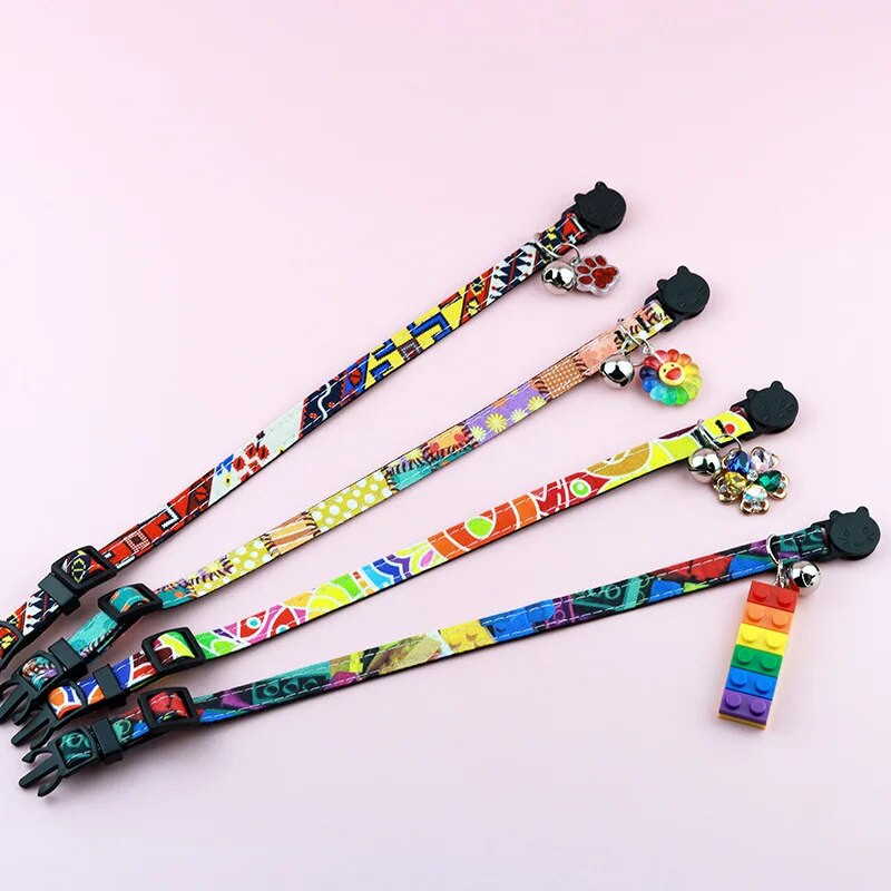 Отцепили се нашийници за котки с камбанки Луни Звезди Сладко коте Регулируеми безопасни нашийници за котенца с метална висулка Котки Аксесоари за котенца