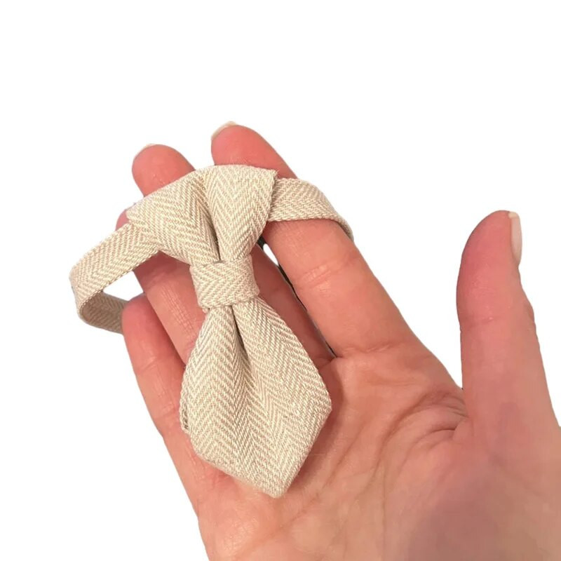 Едноцветни нашийници за котки за домашни любимци Регулируемо кученце Чихуахуа Колие Предпазна катарама Коте Папийонка Заешка вратовръзка