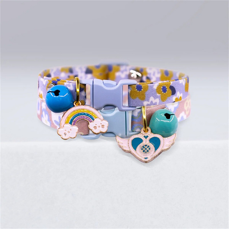 Регулируема яка с изрязани на звънец котешки нашийници Breakaway Малко куче Вратовръзка за врата за кученца Котенца Колие Стоки за домашни любимци