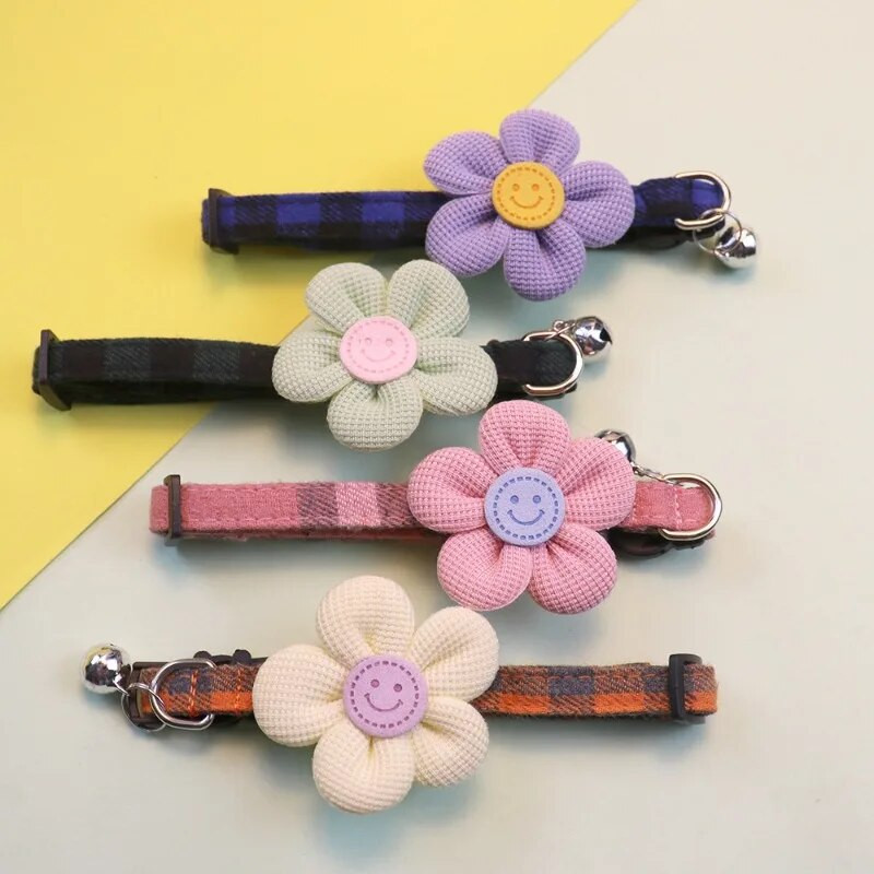 Котешки нашийник с цветя, регулируем предпазител с пръстен на звънец, огърлица за котка, кученце, малко коте, аксесоари за кучета, консумативи за нашийник за домашни любимци