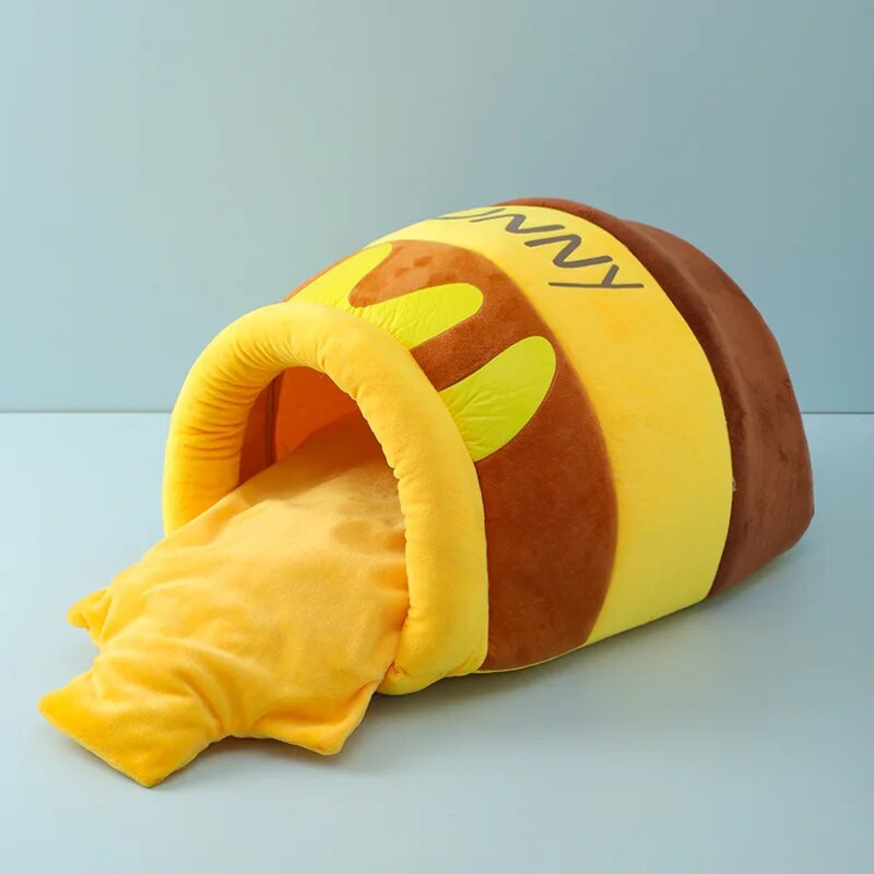 Легло за котка Къща Аксесоари за домашни любимци Четири сезона Плюшена постелка Кошница с възглавница за котки Форма на буркан с мед Продукт за домашни любимци за малки котки