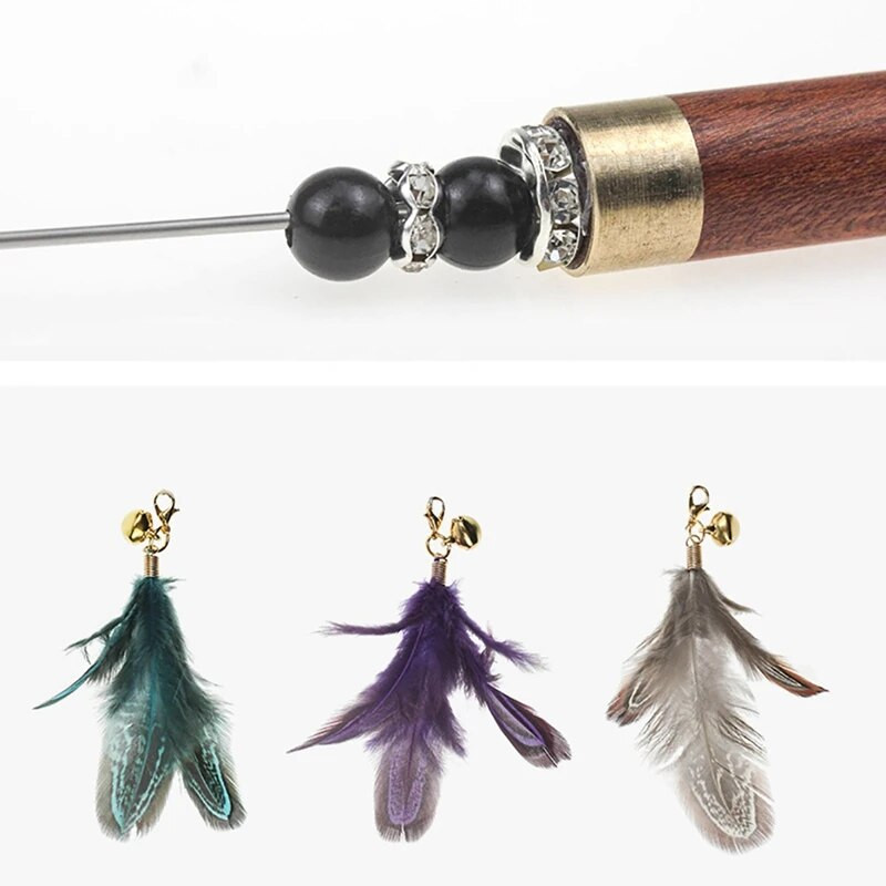 1 db macska ugrató pálca csirketollas cicakiképző játék macska interaktív játék csengő cica kötekedő bottal, macskajáték kisállatkellékek