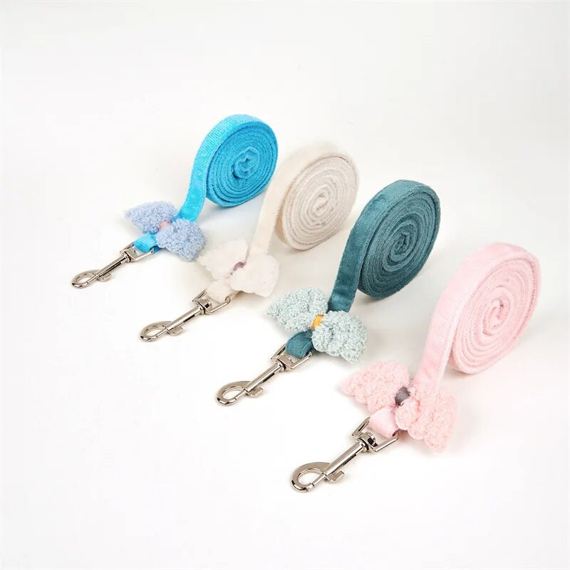 Puha, állítható, kockás íjcsomós macskahám, hosszú póráz kisállat kutyákhoz való mellkasi pánt kültéri sétáló nyakörv készlet kisállat kiegészítők