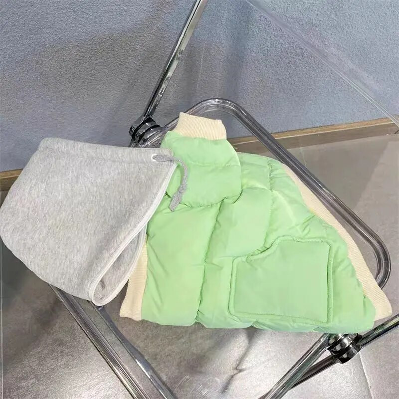 Vastagított sport meleg ruházat ősz tél kétlábú kisállat macska kutyaruhák mackó meleg cukorka színes parkák