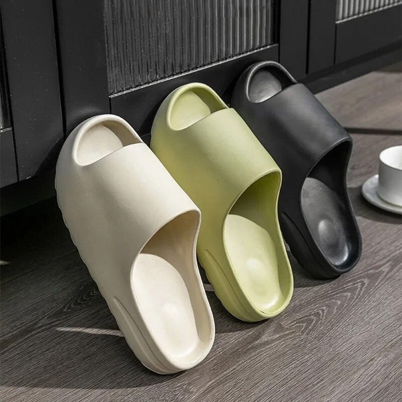 Ženske luksuzne marke Neklizajuće papuče za vanjsku upotrebu 2023. Debeli klizači u trendu Sandale za plažu Dizajnerske navlake za žene