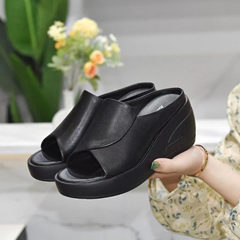 Нови дамски сандали от 2023 г. Дамски чехли Черен клин на платформа с отворени пръсти Дамски ортопедични дебело дъно Плажни високи токчета Пързалки