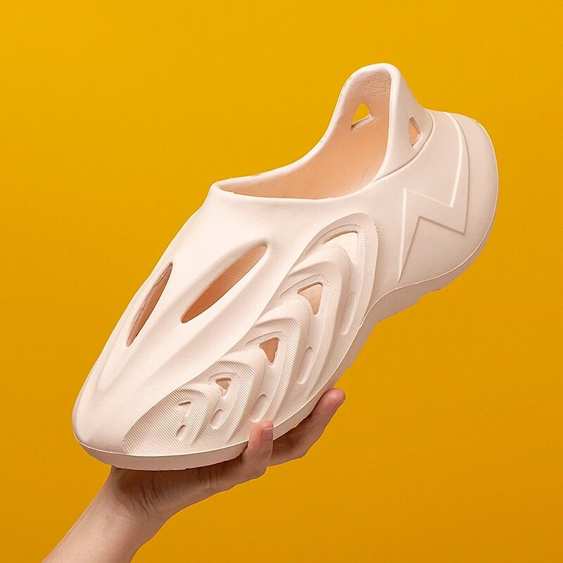 Uniszex Strandszandálok Nyakkendővel festett Designer Lyukas Papucsok Cipők Vízi Cipők EVA Női Férfi Hollow Kerti Cipők Slip On Foam Runner