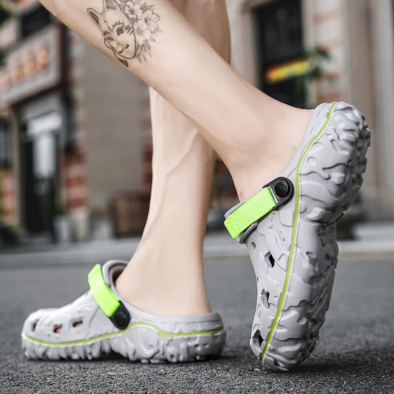 Vīriešu mūļi un koka tupeles Vasaras sandales iekštelpām, neslīdošas, elpojošas, vieglas pludmales čības vīriešu dārza apavi Vīriešu Zapatos Hombre